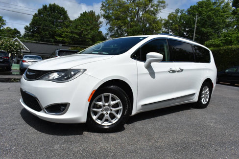 Used 2020 Chrysler Pacifica Touring-L image 47