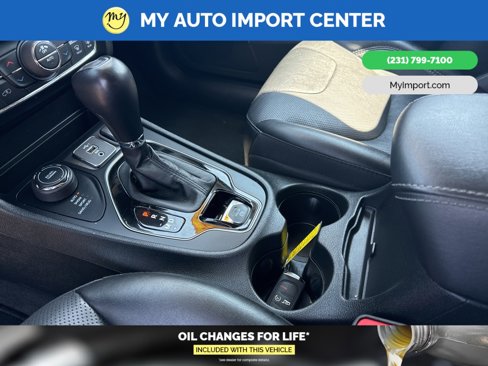 Used 2023 Jeep Cherokee Altitude Lux image 22