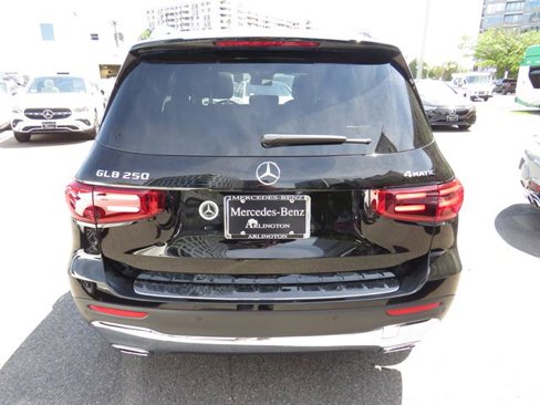 Certified 2024 Mercedes-Benz GLB 250 4MATIC image 3