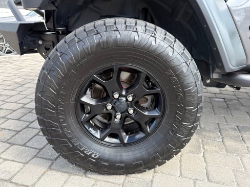Used 2020 Jeep Wrangler Unlimited Sport image 12