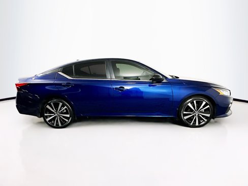 Used 2021 Nissan Altima 2.5 SR image 10