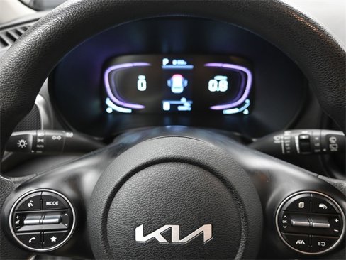 Used 2023 Kia Soul LX image 10