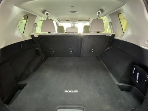 Used 2023 Nissan Rogue SV image 30