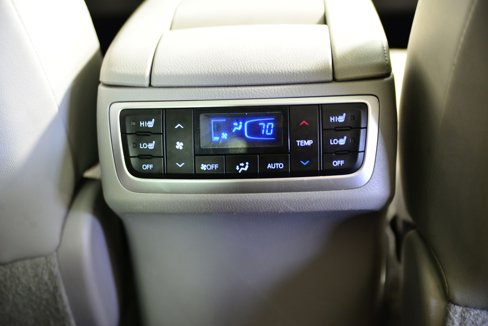 Used 2015 Toyota Highlander Limited image 24