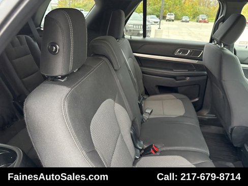 Used 2018 Ford Explorer XLT image 61