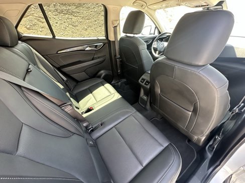 Used 2023 Buick Envision Essence image 32