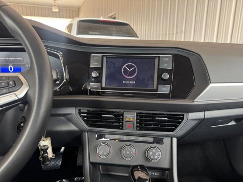 Used 2024 Volkswagen Jetta S image 18