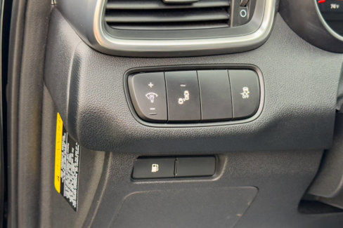 Used 2017 Kia Sorento EX image 19