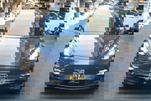 Used 2019 Tesla Model 3 Long Range image 2