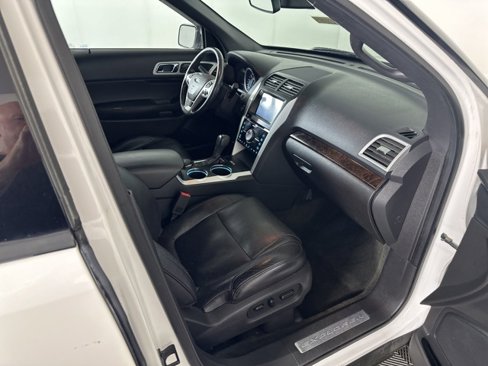 Used 2013 Ford Explorer Limited image 10