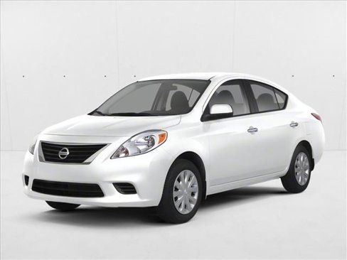 Used 2012 Nissan Versa SV image 1