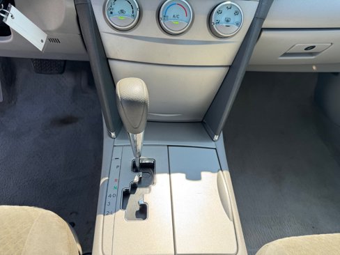 Used 2009 Toyota Camry LE image 25