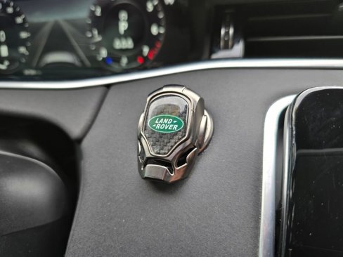 Used 2020 Land Rover Range Rover Evoque SE image 21