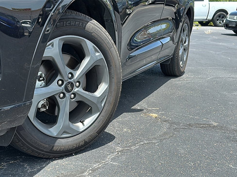 Used 2024 Ford Escape ST-Line w/ Tech Pack #1 image 3