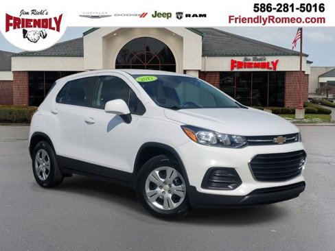 Used 2017 Chevrolet Trax LS image 1