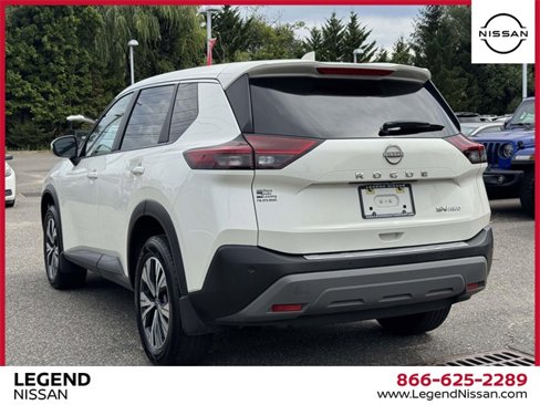 Used 2023 Nissan Rogue SV image 8