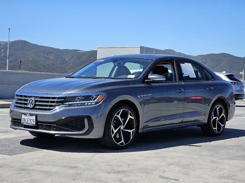 Used 2020 Volkswagen Passat 2.0T R-Line image 17