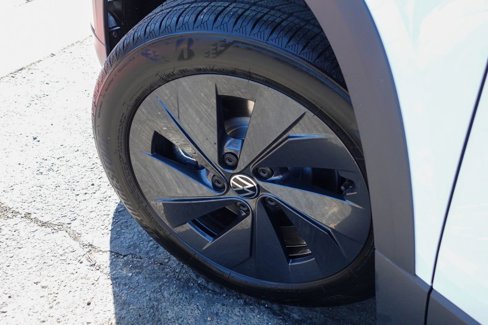 New 2025 Volkswagen Taos S image 10