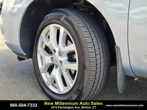 Used 2011 Nissan Rogue SV w/ SL Pkg image 30