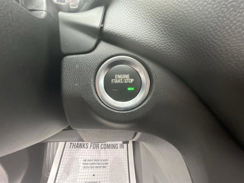 Certified 2020 Chevrolet Equinox LT w/ Driver Convenience Package image 17