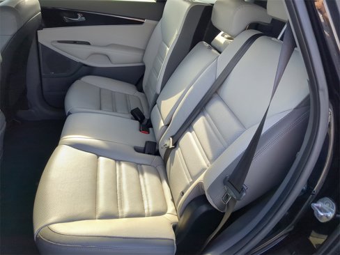 Used 2020 Kia Sorento SX image 18