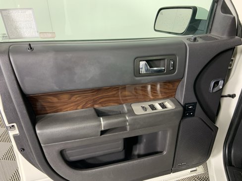 Used 2012 Ford Flex SEL w/ Equipment Group Order Code image 23