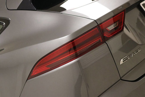 Used 2020 Jaguar E-PACE SE image 92