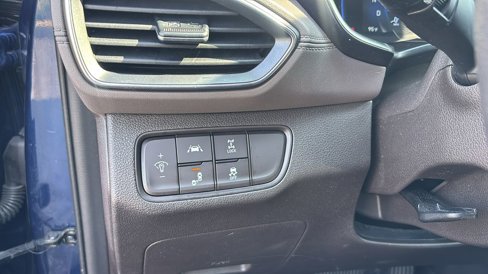 Used 2020 Hyundai Santa Fe SEL image 15