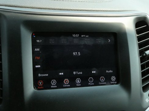 Used 2019 Jeep Cherokee Latitude Plus image 37