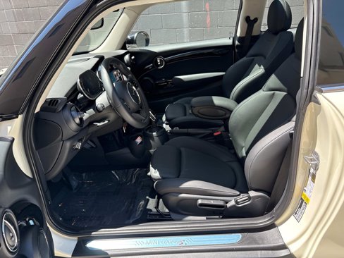 Certified 2023 MINI Cooper S image 9