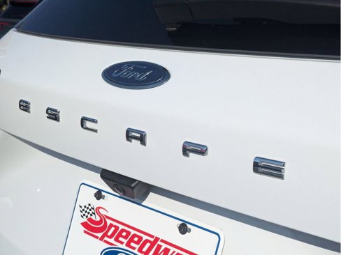 Certified 2022 Ford Escape SE w/ Cold Weather Package image 8