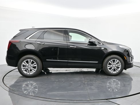 New 2025 Cadillac XT5 Luxury image 6