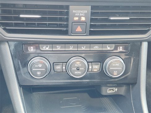 Used 2020 Volkswagen Jetta SEL image 26