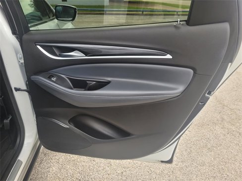 Used 2022 Buick Enclave Premium image 12