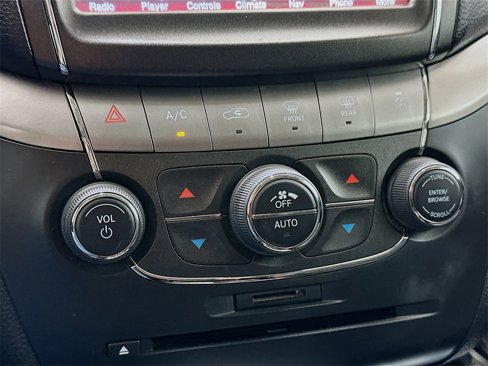 Used 2022 Toyota Corolla SE image 16