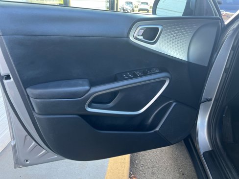 Used 2023 Kia Soul LX w/ Option Group 015 image 20
