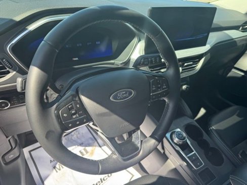 Used 2023 Ford Escape Platinum image 12