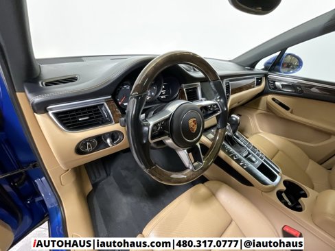 Used 2018 Porsche Macan image 15