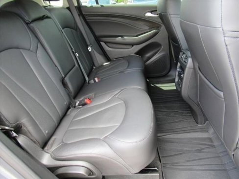 Used 2019 Buick Envision Essence image 30