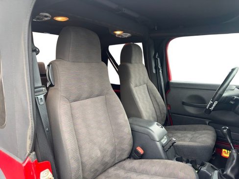 Used 2005 Jeep Wrangler Rubicon image 11