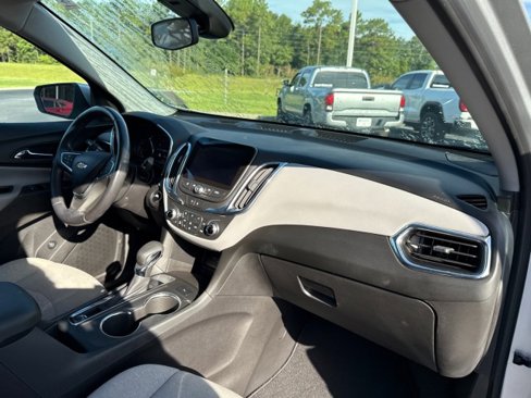 Used 2022 Chevrolet Equinox LT image 10