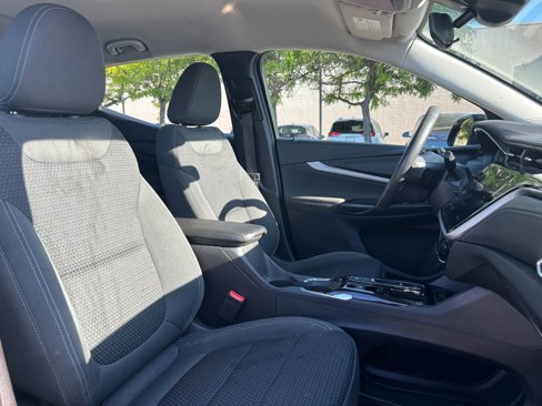 Used 2023 Chevrolet Bolt EUV LT image 25