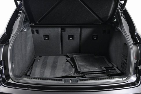 Certified 2025 Porsche Macan image 30