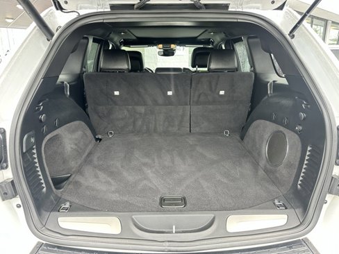 Used 2020 Jeep Grand Cherokee High Altitude image 32
