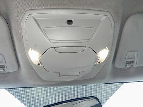 Used 2018 Ford Escape SE image 15