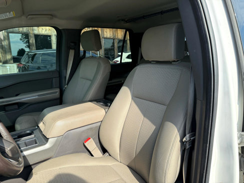 Used 2020 Ford Expedition Max XLT image 5