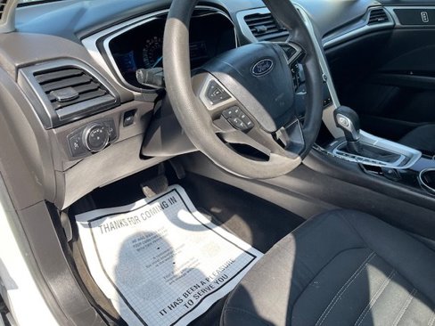 Used 2014 Ford Fusion SE image 11
