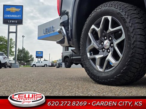Used 2022 GMC Sierra 1500 SLT w/ SLT Convenience Package image 33