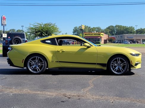 New 2025 Ford Mustang Coupe image 2