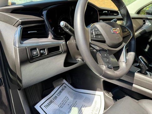 Used 2017 Cadillac XT5 Premium Luxury image 13